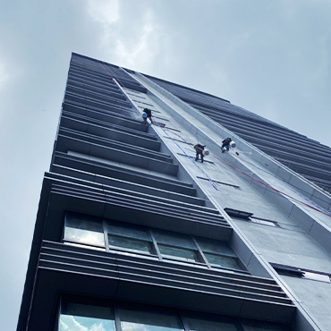 ChemLub_Services_Building_CleaningPainting_Facade_370x370_3